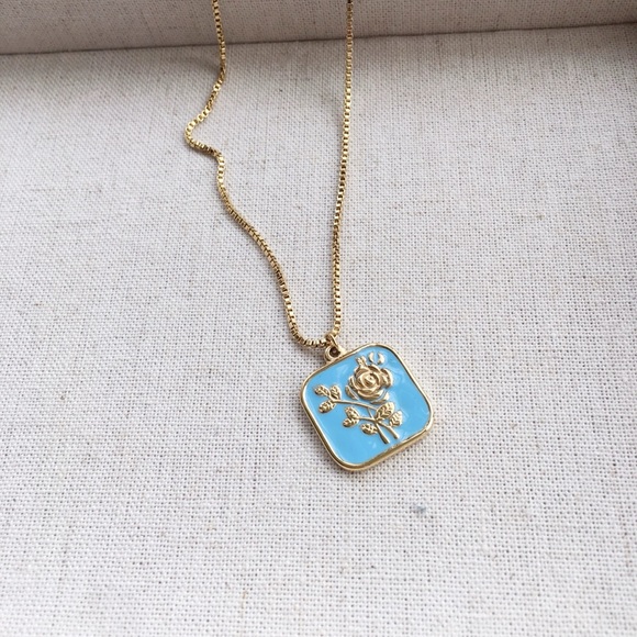 ✨Pretty gold rose in blue square, stainless steel - Picture 3 of 5